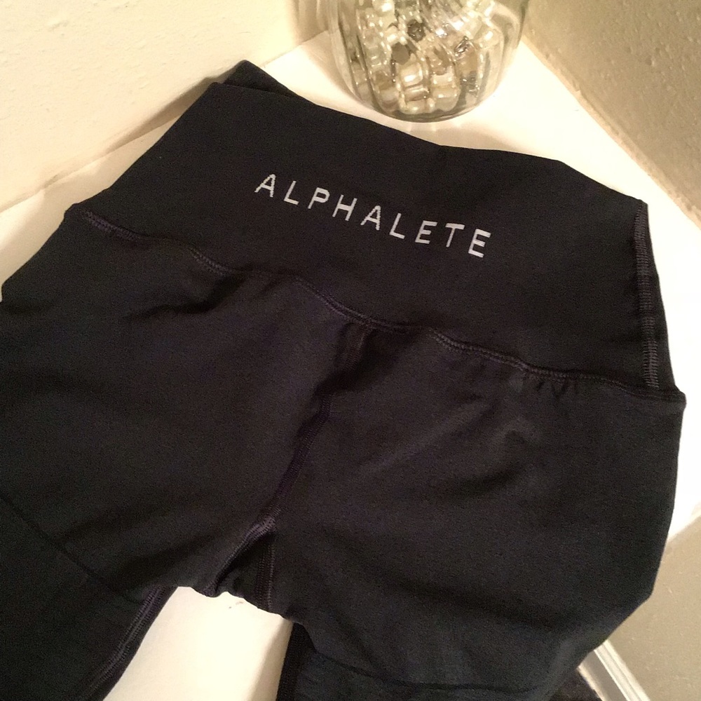 XS FINAL PAIR FIRM Alphalete Revival Leggings - Picture 5 of 6